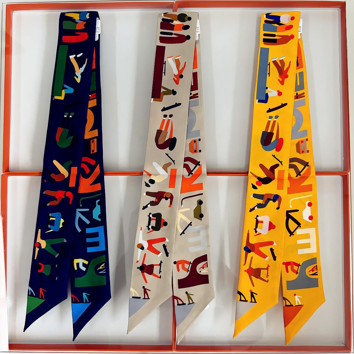 Silk Twilly- Figures libres
