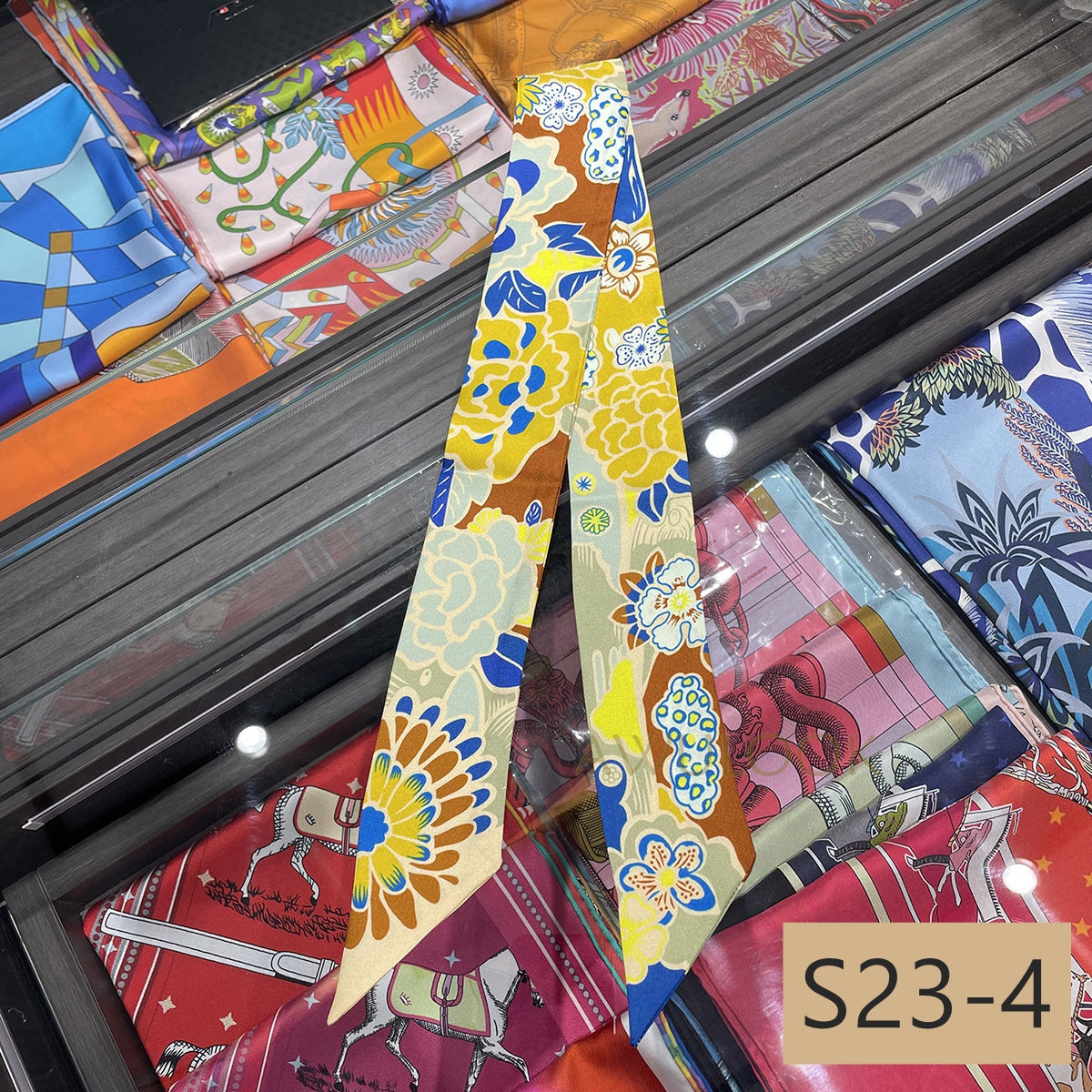 Silk Twilly,86cm× 5cm