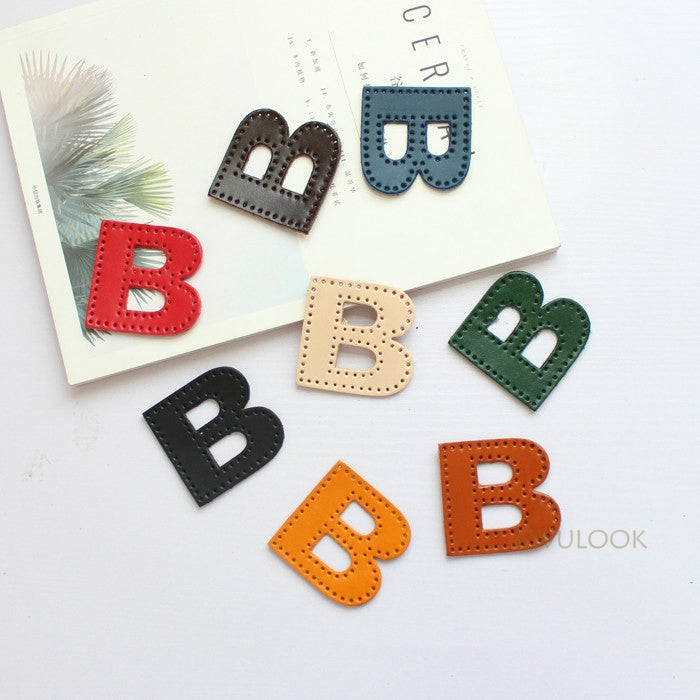 Taschenanhänger mit Buchstaben/Anfangsbuchstaben aus echtem Leder