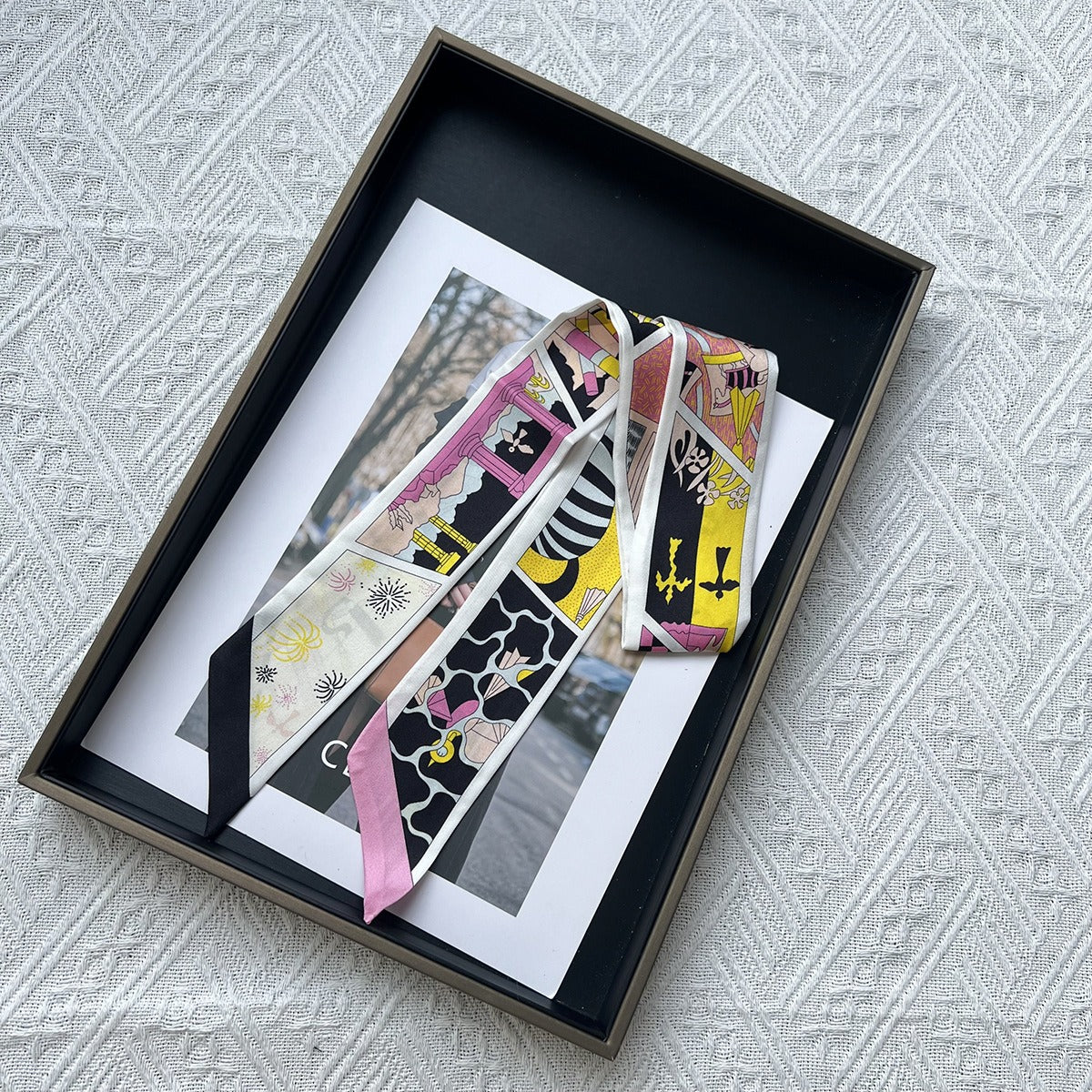 Silk Twilly,86cm× 5cm, S2311