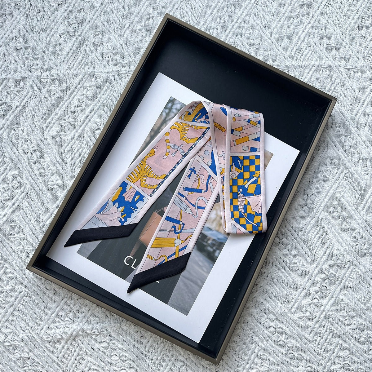 Silk Twilly,86cm× 5cm, S2311
