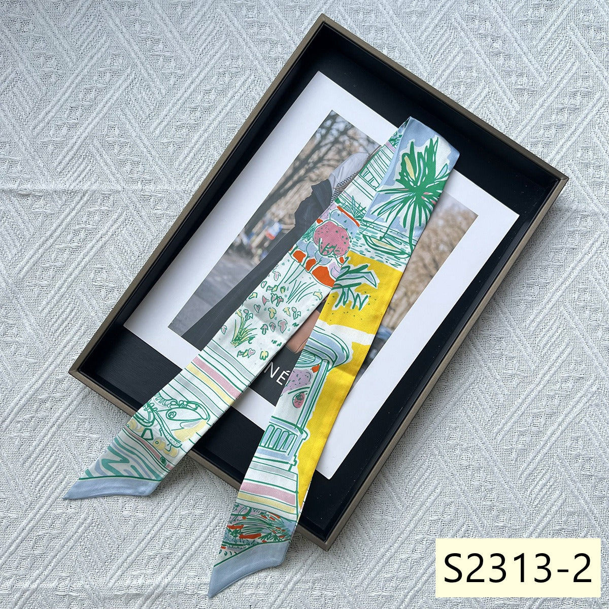 Silk Twilly,86cm× 5cm, S2313
