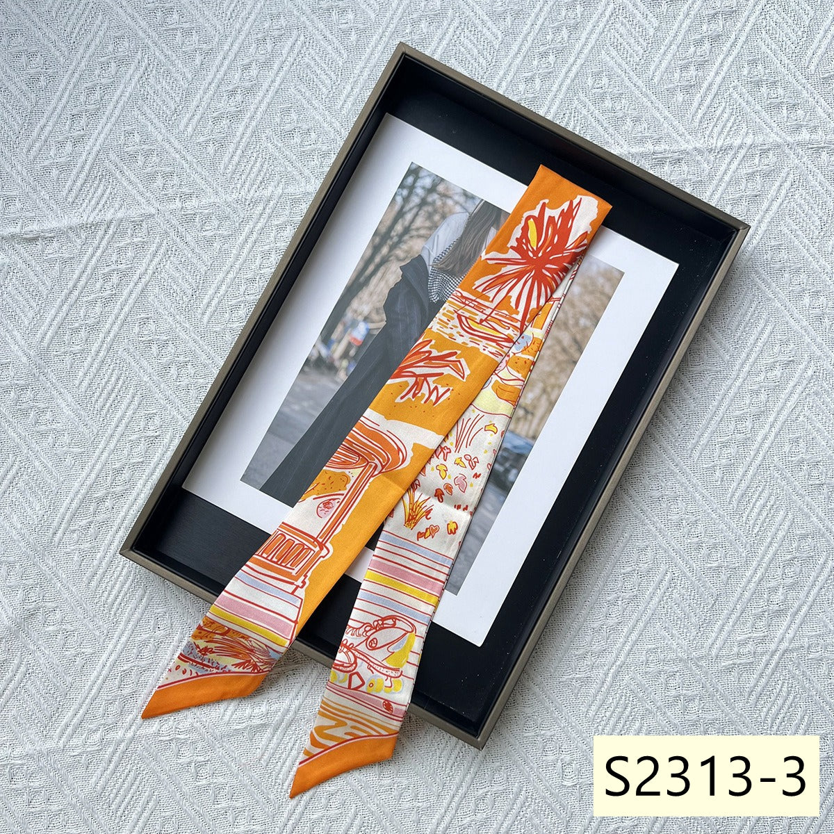 Silk Twilly,86cm× 5cm, S2313