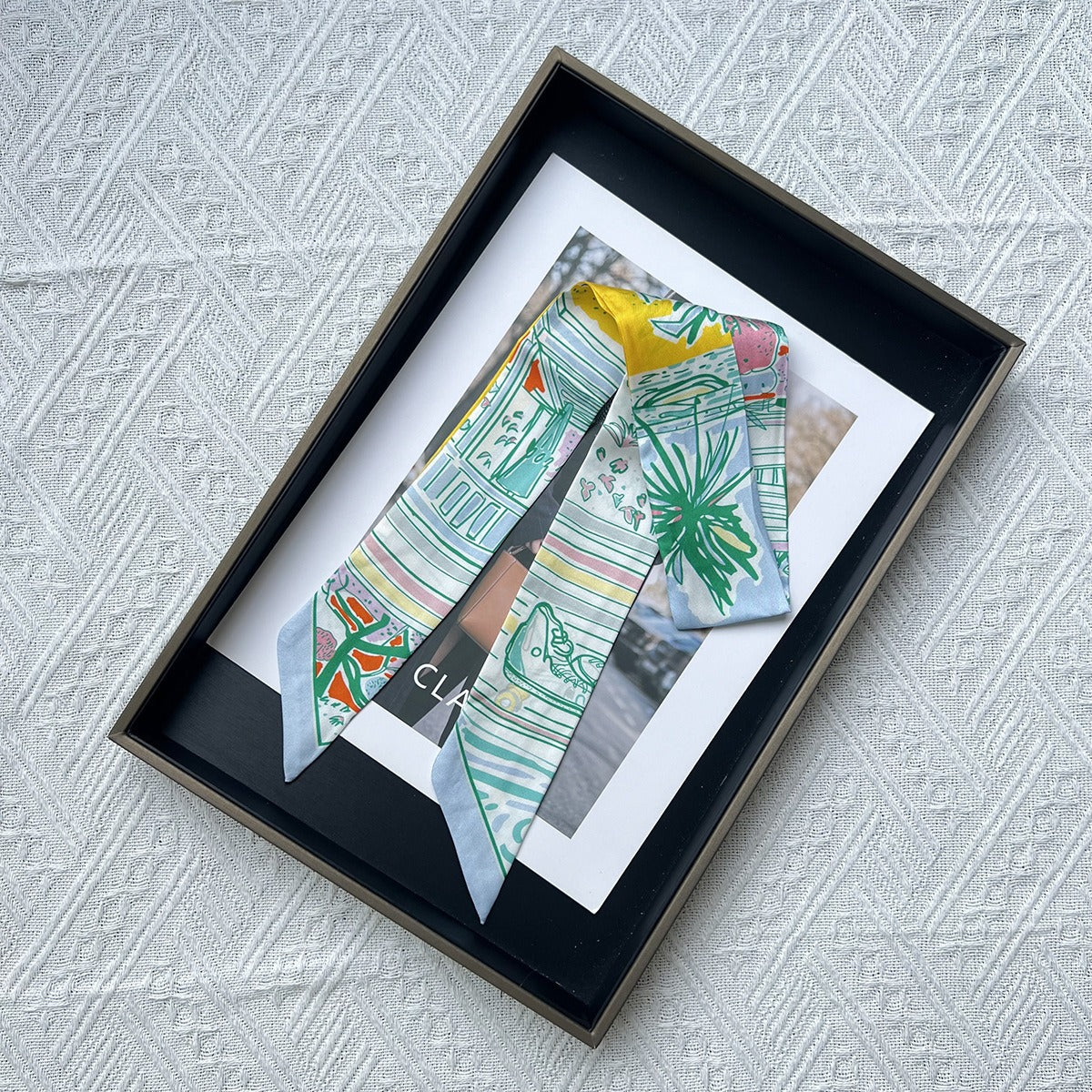 Silk Twilly,86cm× 5cm, S2313