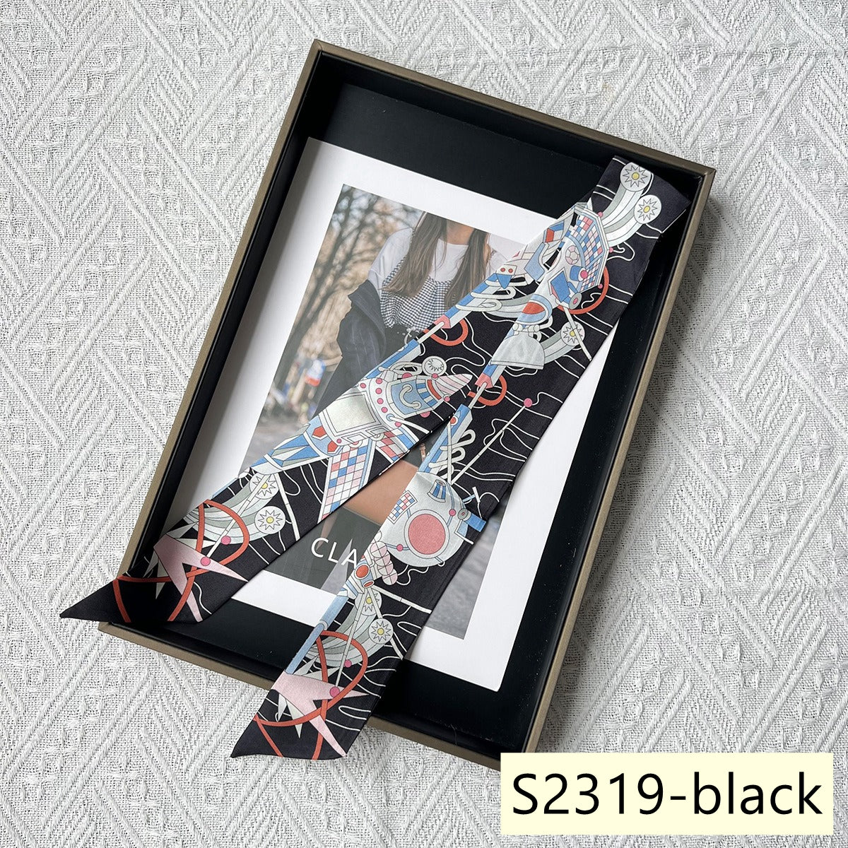 Silk Twilly,86cm× 5cm, S2319