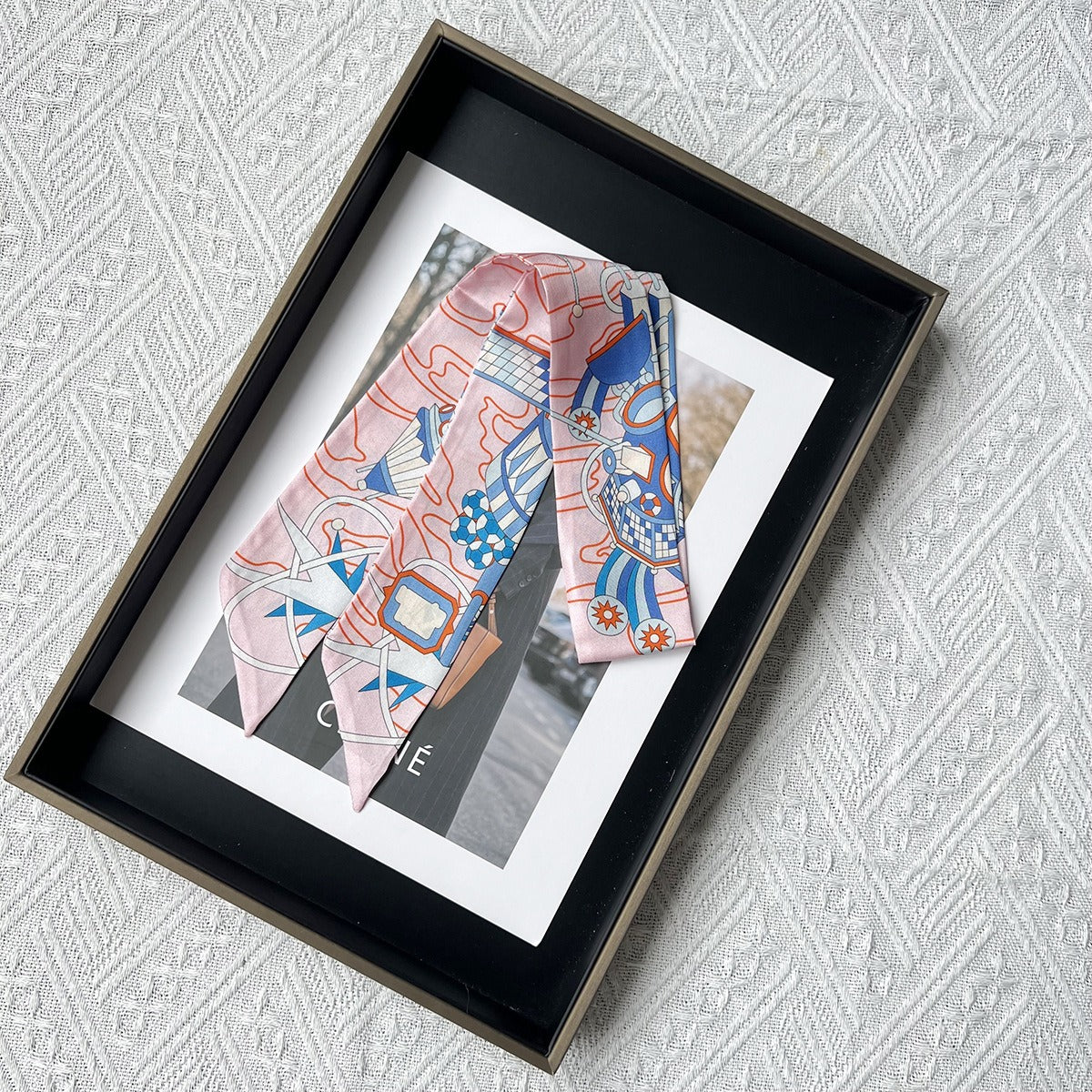 Silk Twilly,86cm× 5cm, S2319