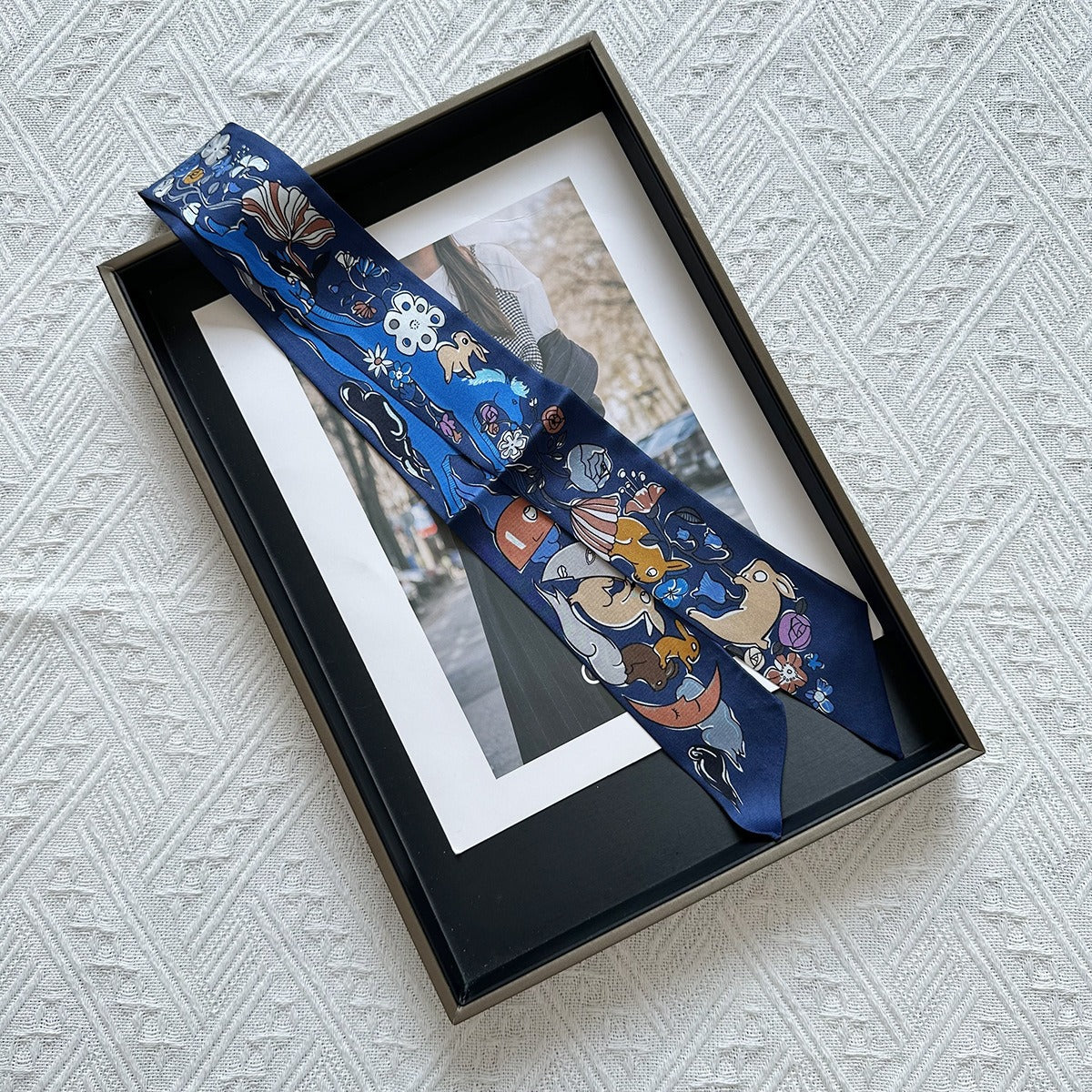 Silk Twilly,86cm× 5cm, S2323