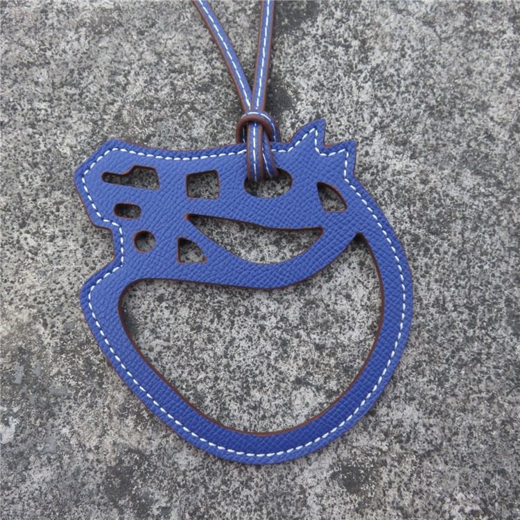 Bijou de Sac en Cuir d'Agneau, Coeur avec Lettre