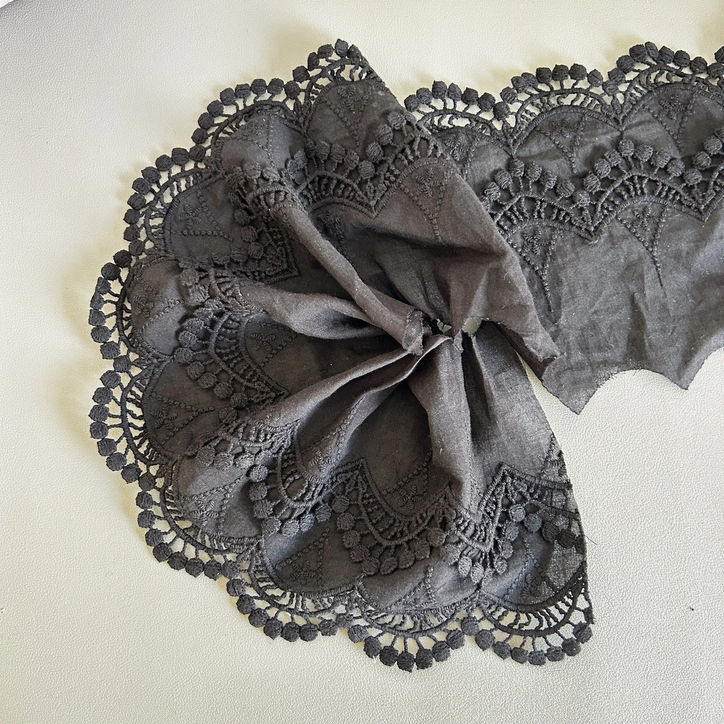 Embroidered Cotton Lace Trim, Scalloped Border Trim