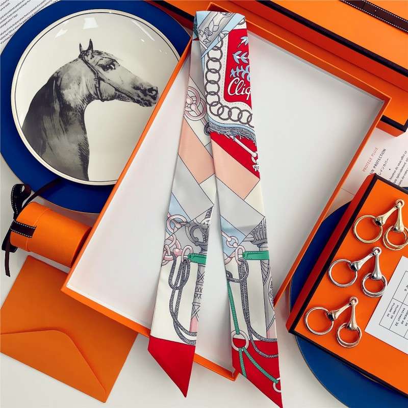 Cliquetis Silk Twilly Scarf