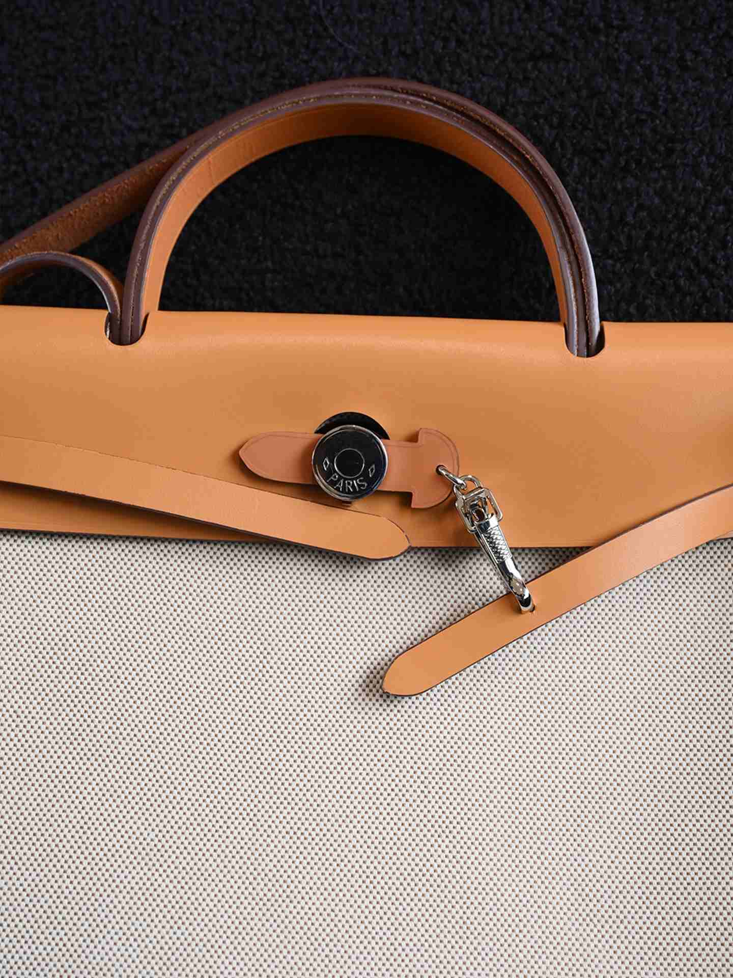 Maßgeschneiderter Swift-Schultertaschengurt/Umhängegurt aus Leder für Herbag