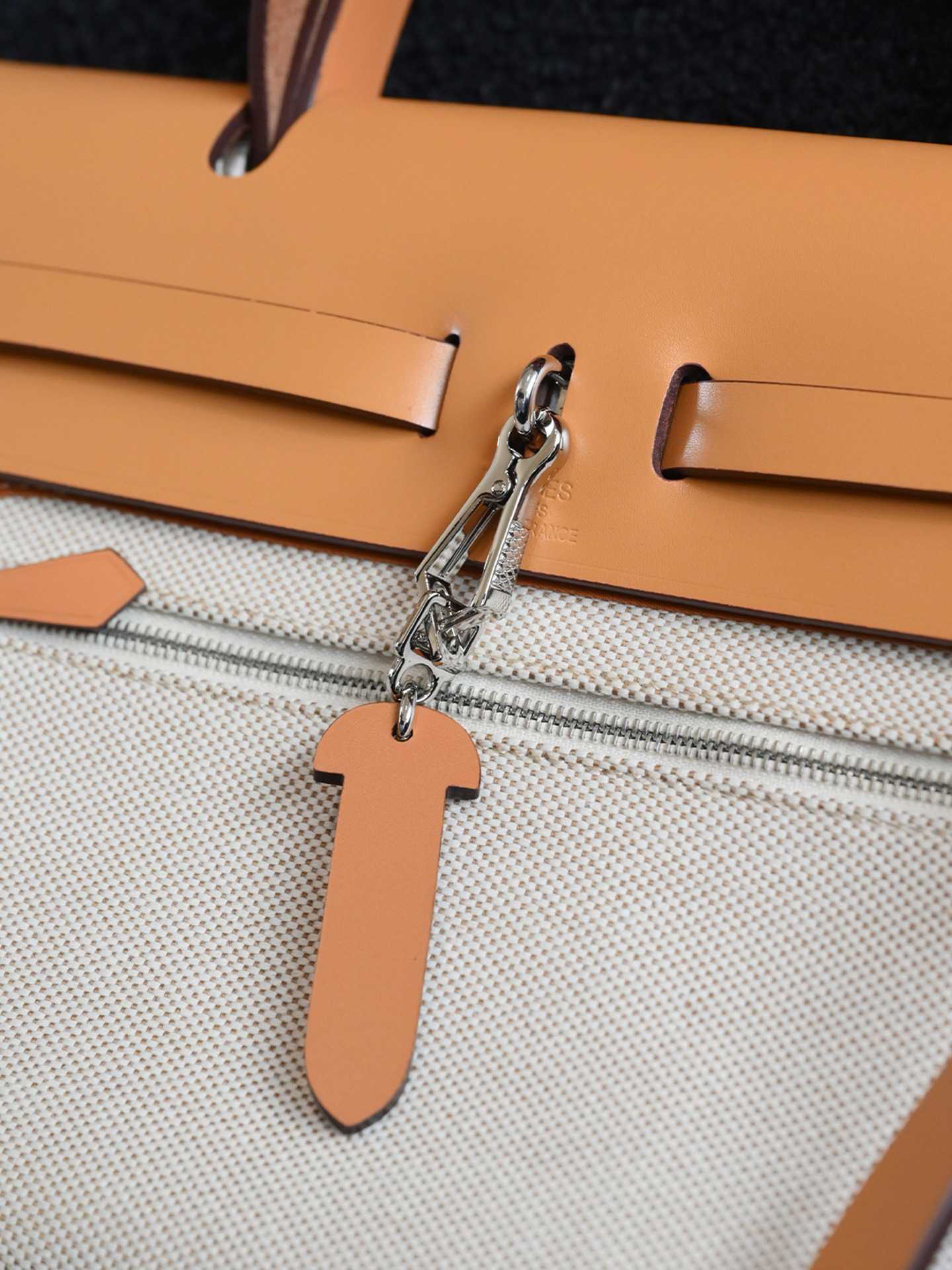 Maßgeschneiderter Swift-Schultertaschengurt/Umhängegurt aus Leder für Herbag
