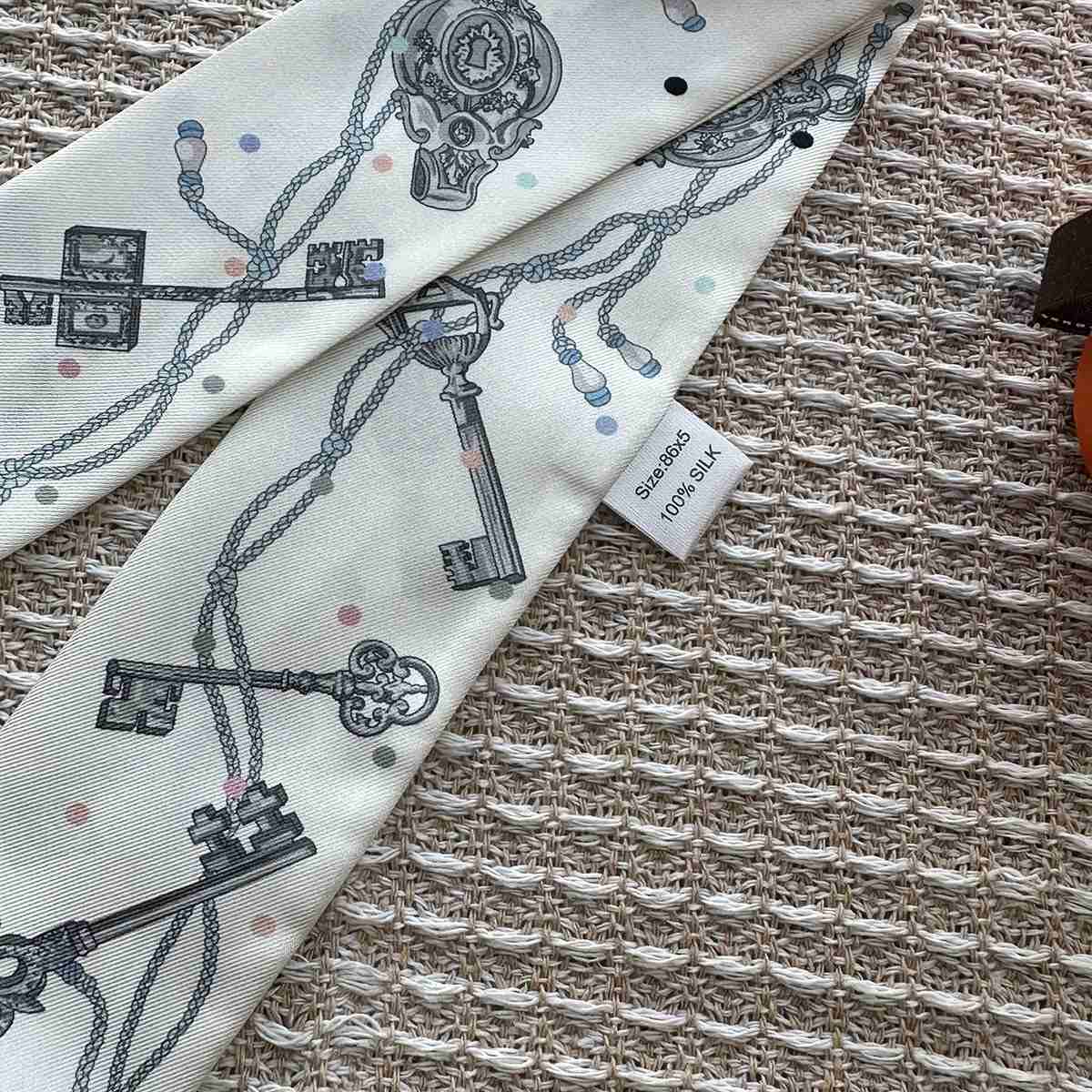 Twilly franges cuir Les Chiens Parisiens