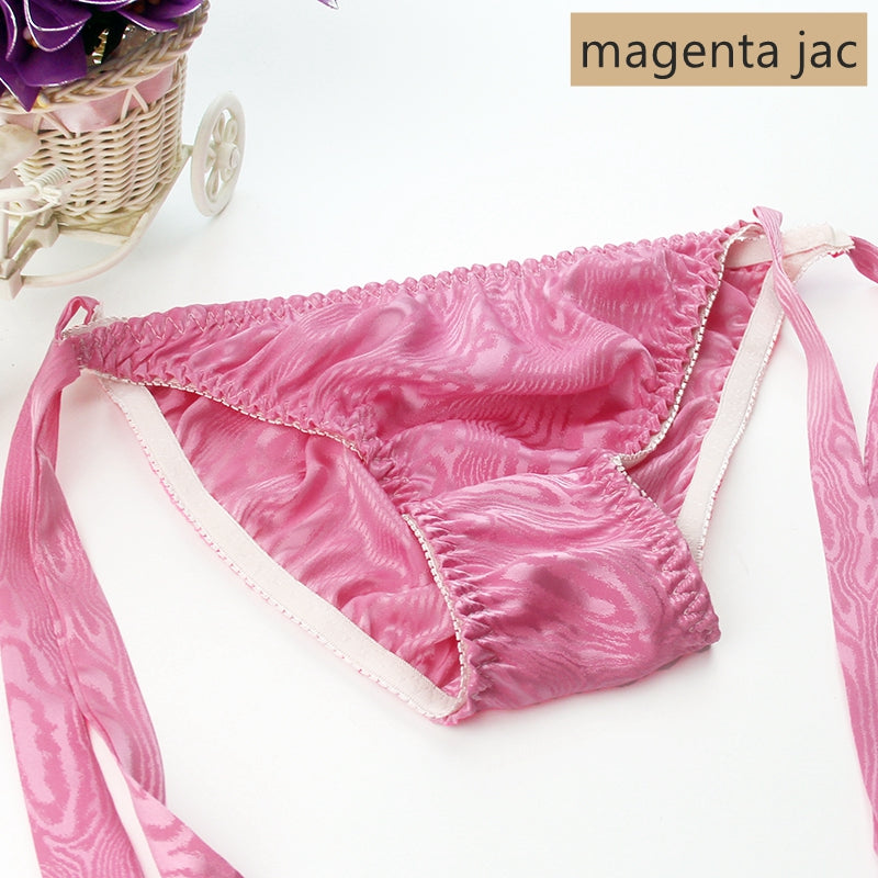 Culotte/string Frenal en soie pour femmes